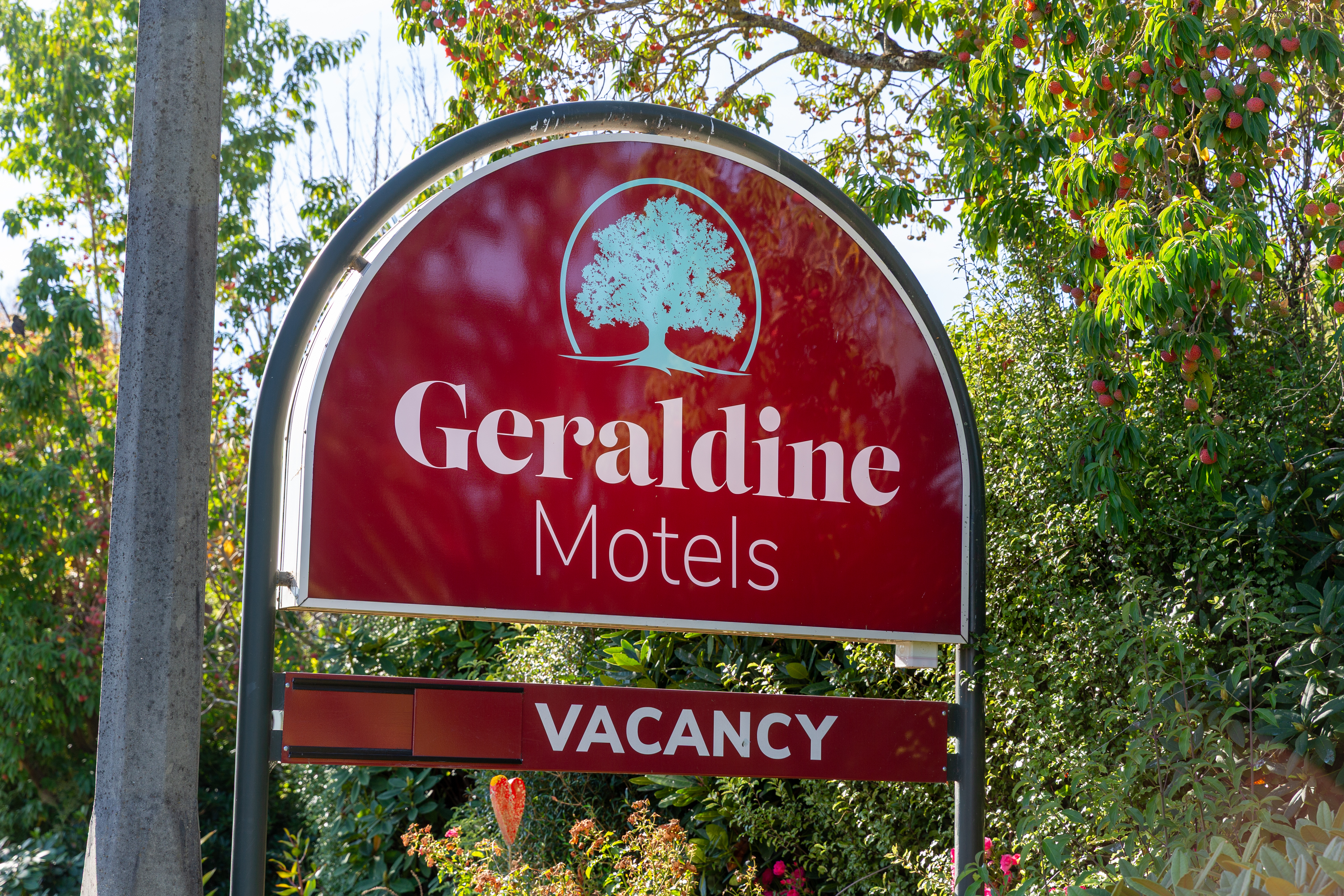 Geraldine Motels sign